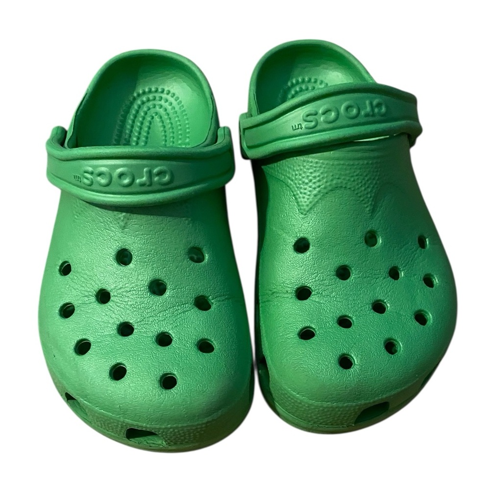 Crocs Green – Small (W 6-7 / M 4-5)‎ | Lightweight, Comfortable, Slip-On Clogs